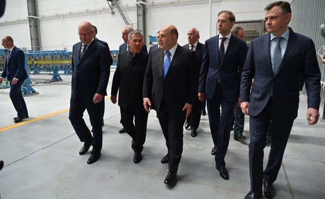 Михаил Мишустин посетил Казанский авиационный завод