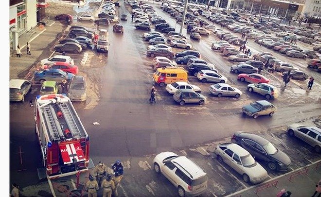 МВД: эвакуация в «Кольце» и «Тандеме» началась из-за бесхозных сумок