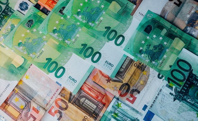 Валютные депозиты россиян обновили минимум с 2008 года