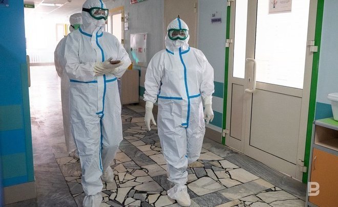 Ученые заявили, что в случае «омикрона» риск повторного заражения COVID-19 повышается в пять раз