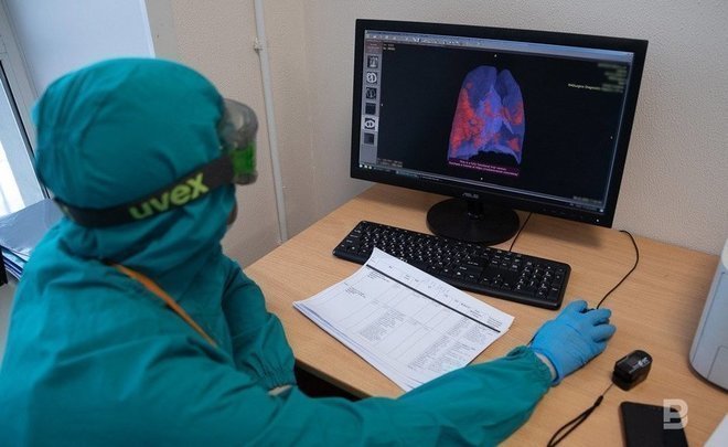 В Челнах в октябре врачи спасли четверых детей, подавившихся орехами и семечками