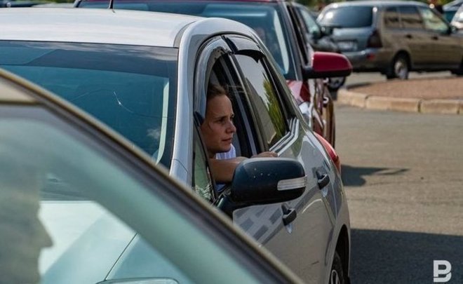 В Госдуме повысили планку налога на роскошь для автомобилей