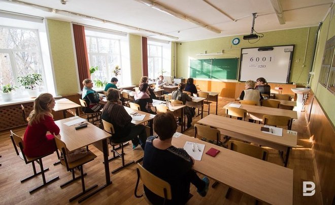В Госдуме в первом чтении принят проект о снижении бюрократической нагрузки на учителей