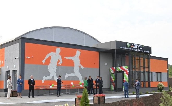 В Елабуге открыли футбольный манеж