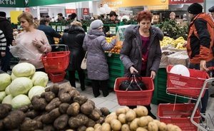 Россияне из-за продэмбарго стали переплачивать за отечественные продукты в два раза больше