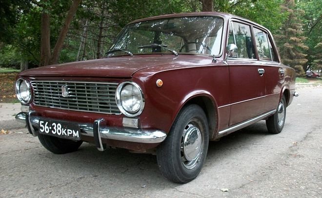 В России насчитали более 2,6 млн автомобилей старше 30 лет