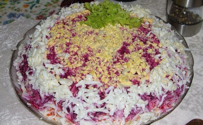 Салат «Сельдь под шубой» в Татарстане подорожал почти на 7%