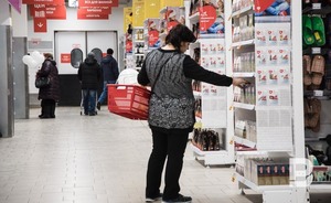 В Татарстане за неделю подешевели свежие огурцы и помидоры, сахар и яйца