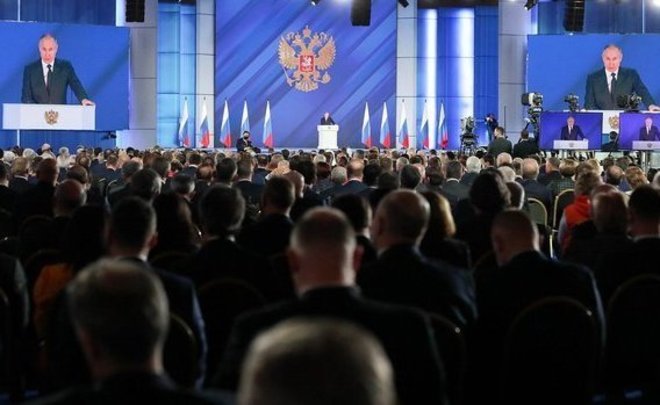 Песков опроверг сообщение о дате послания президента Федеральному собранию