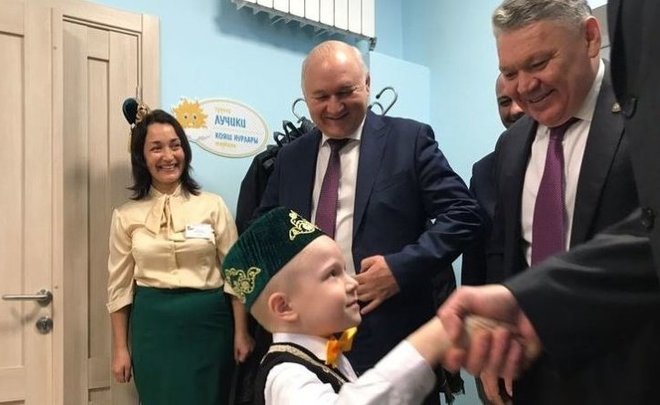 Коллектив Минобрнауки Татарстана пожелал Бурганову удачи в новой должности