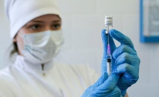 В Москве частично снимают ограничения для тех, кто привился от коронавируса