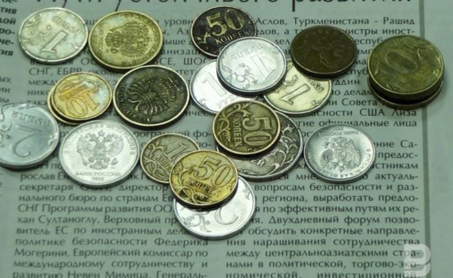 Курс рубля стремительно упал из-за событий в Керченском проливе