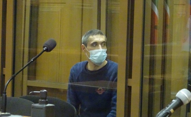 Отменен приговор челнинцу, натравившему питбуля и зарубившему топором человека