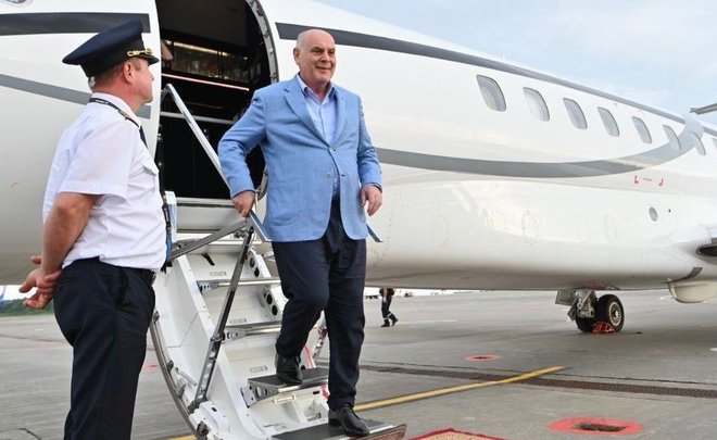 Президент Абхазии Бжания прибыл с рабочим визитом в Татарстан