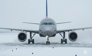 Аэропорт Внуково временно прекратил принимать и отправлять самолеты