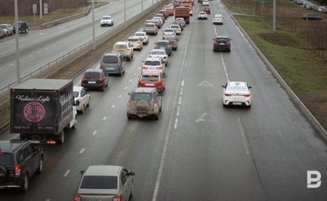 На дорогах Казани образовались 7-балльные пробки