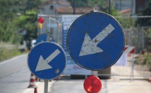 В России в два раза уменьшат размер дорожных знаков