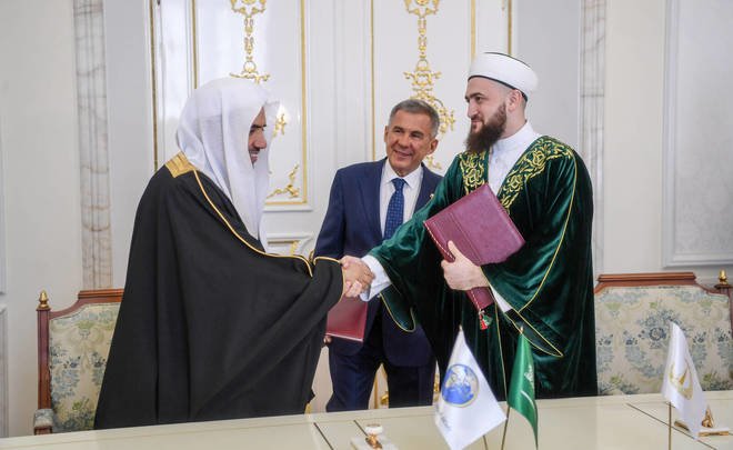 Муфтий РТ подписал договор о сотрудничестве с генсекретарем Всемирной исламской лиги