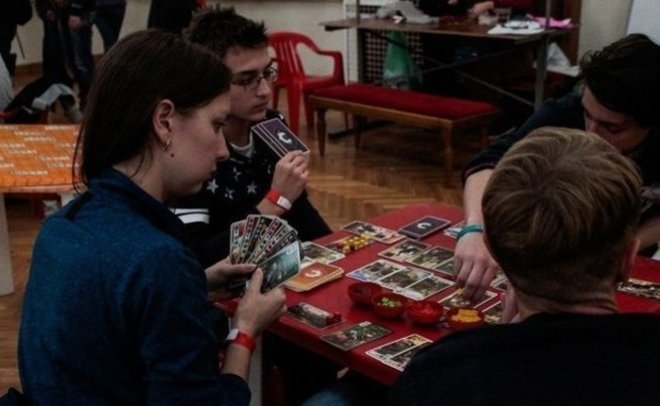 Covid Game: настольные игры для праздников и самоизоляции на «коронавирусный» мотив