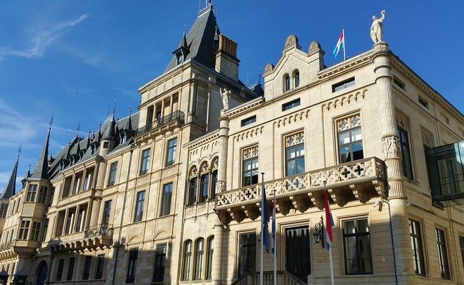 Люксембург отзывает посла из России