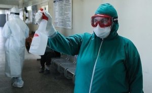 Попова назвала напряженной ситуацию с коронавирусом в России
