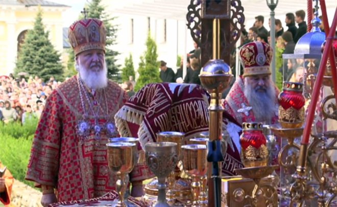 СМИ: экс-митрополит Татарстана Анастасий может стать настоятелем казанского храма