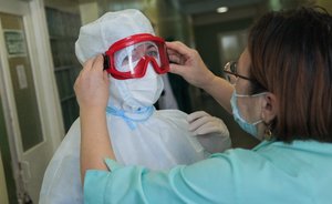 Врач рассказал об особенностях защиты от COVID-19 зимой