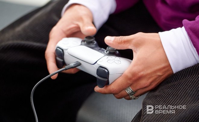 На Новый год россияне стали чаще покупать детям игровые приставки и наборы для творчества