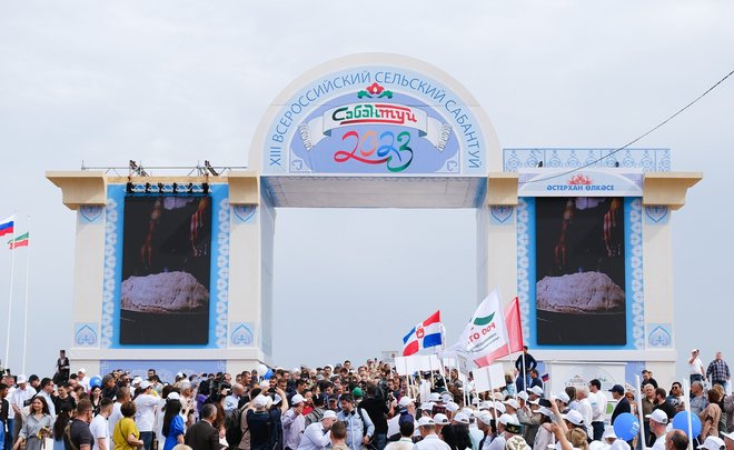 «В основу легли татарские традиции»: режиссер Всероссийского сабантуя в Астраханской области — о празднике