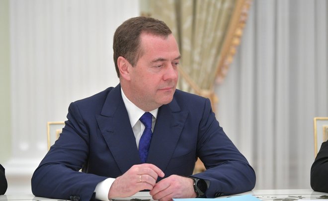 Дмитрий Медведев заявил, что выпуск вооружений в России кратно увеличился