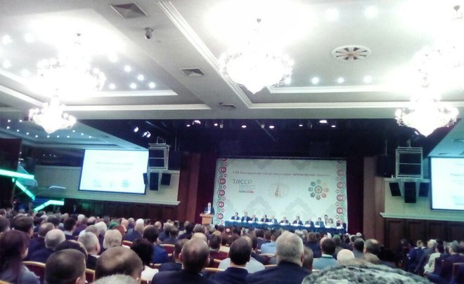 В Казани началось пленарное заседание VIII Всероссийского схода предпринимателей татарских сел
