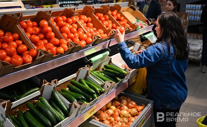 Официальная статистика: в Татарстане за неделю подешевели гречка, колбаса и помидоры