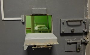 Большинство россиян поддержали идею о привлечении к работе заключенных вместо мигрантов