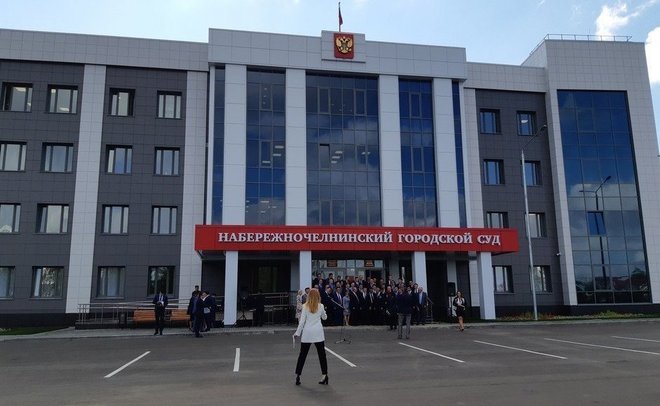 В Набережных Челнах суд вынес приговор по делу шести подростков из неформальной группы «Белята»