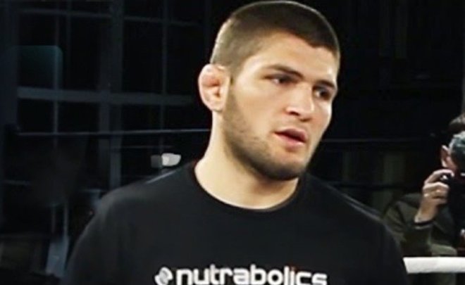 Нурмагомедов стал первым российским чемпионом в истории UFC