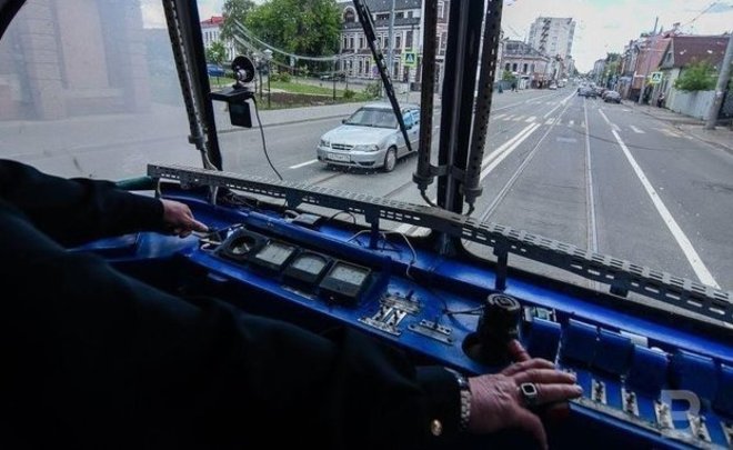 В Казани на проспекте Победы женщина попала под трамвай