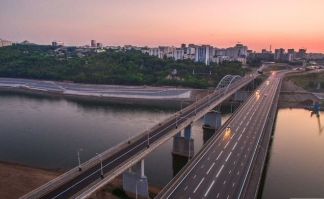 В Уфе открыли движение по старому мосту через Белую
