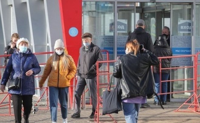 В Кремле назвали неактуальным вопрос введения локдауна из-за ситуации с COVID-19